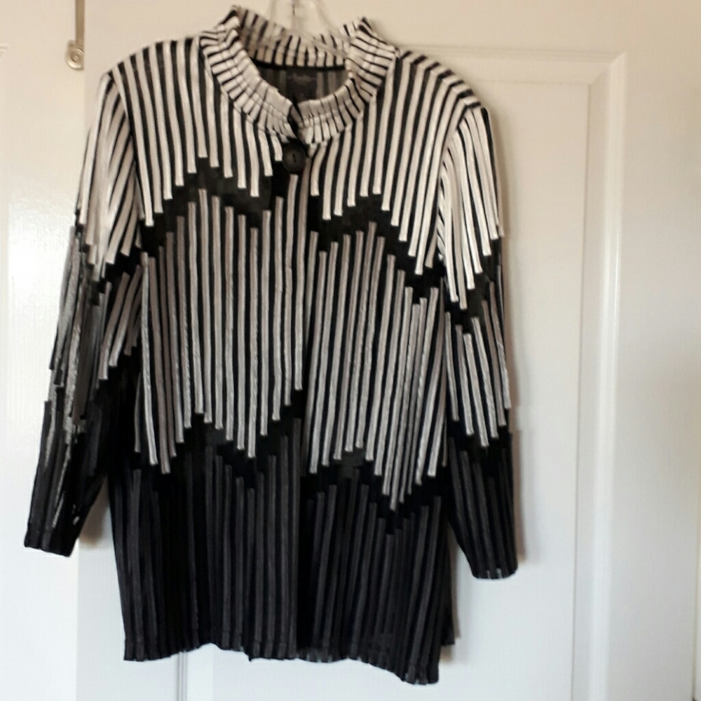 Chico's size 3 jacket